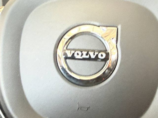 Used 2023 Volvo XC90 B6 Ultimate w/ Lounge Package AWD/4WD image 5