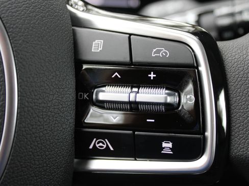 New 2026 Kia Sorento LX FWD image 28