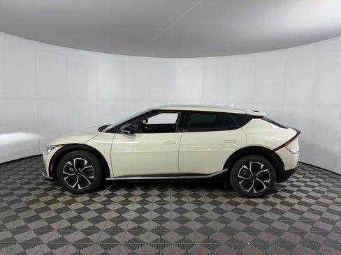 Used 2024 Kia EV6 Wind RWD image 9