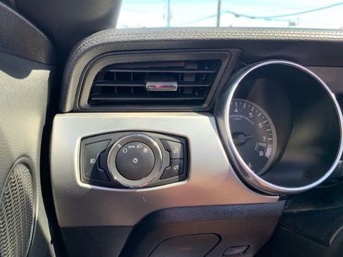 Used 2023 Ford Mustang GT Premium image 32