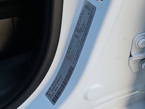 Used 2025 RAM 1500 Limited w/ Bed Utility Group image 28