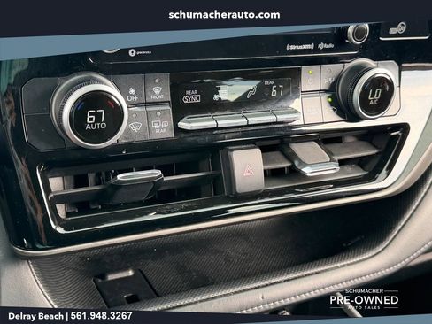 Used 2021 Toyota Highlander LE FWD image 20