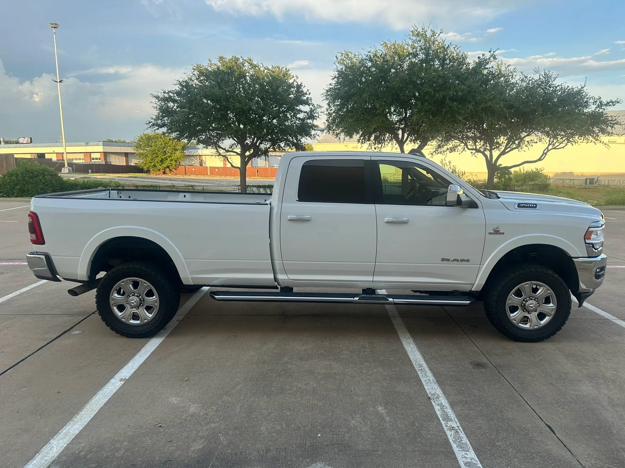 Used 2020 RAM 3500 Laramie AWD/4WD image 10