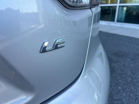 Used 2024 Toyota Corolla LE image 5