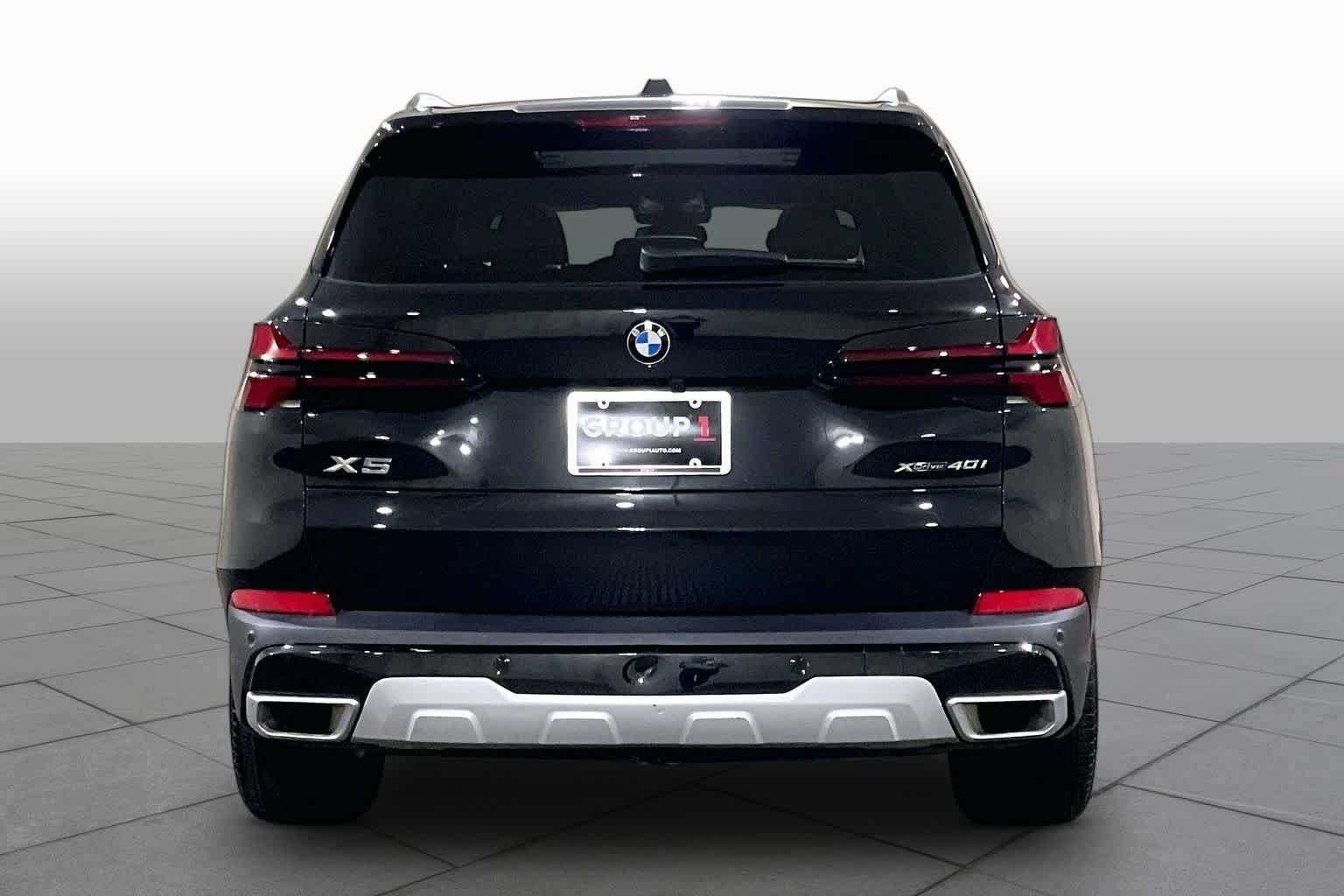 Used 2024 BMW X5 xDrive40i w/ Premium Package AWD/4WD image 4