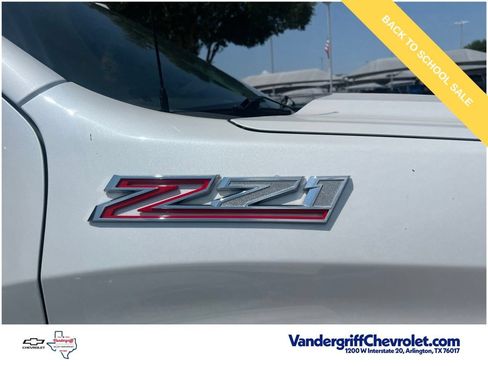 Used 2020 Chevrolet Silverado 1500 LTZ AWD/4WD image 8