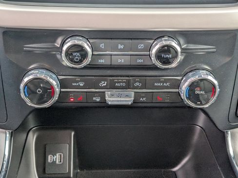 Certified 2023 Ford F150 Lightning XLT image 30