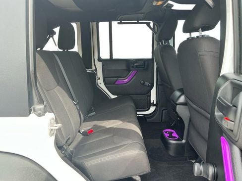 Used 2017 Jeep Wrangler Unlimited Sport w/ Connectivity Group image 23