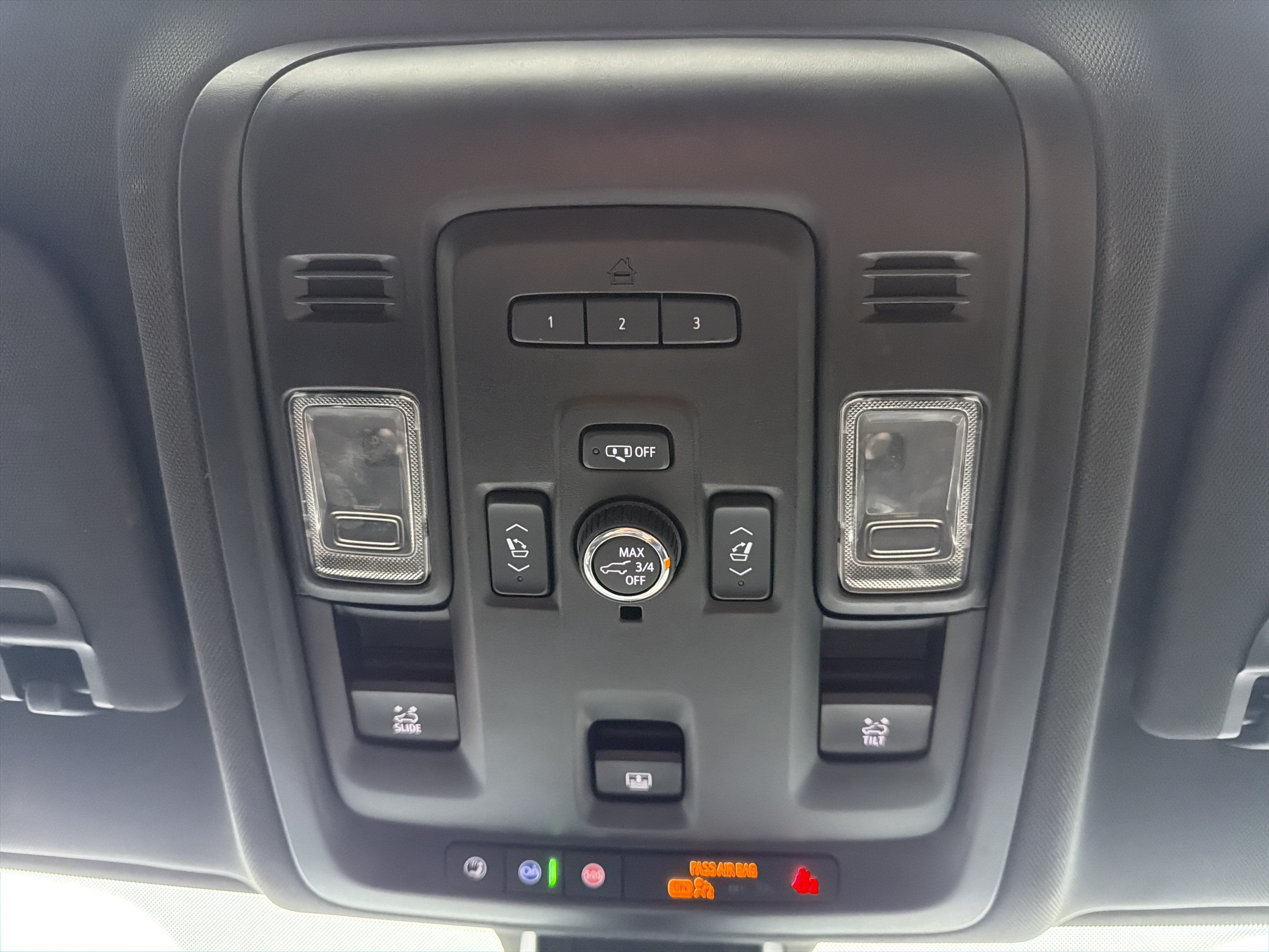Used 2021 Chevrolet Tahoe Premier w/ Premium Package RWD image 29