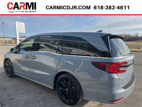 Used 2024 Honda Odyssey Sport image 4