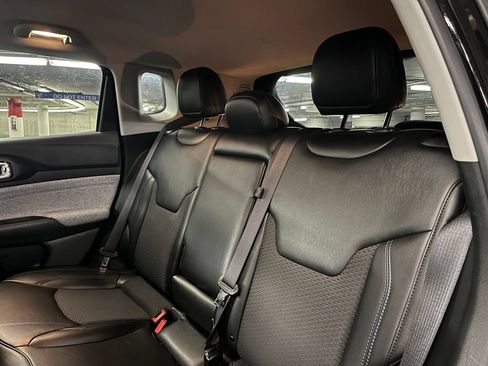 Used 2022 Jeep Compass Latitude AWD/4WD image 20