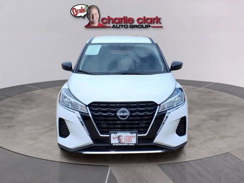 Used 2024 Nissan Kicks S FWD image 8