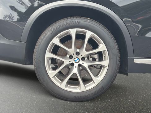 Used 2025 BMW X5 xDrive40i w/ Premium Essential Package AWD/4WD image 21