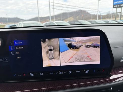 Used 2026 Chevrolet Traverse Z71 w/ Driver Confidence Package image 22