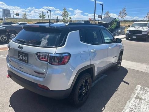 Used 2024 Jeep Compass Trailhawk w/ Trailhawk Convenience Group AWD/4WD image 5