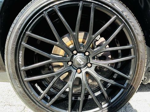 Used 2017 Dodge Challenger R/T image 22