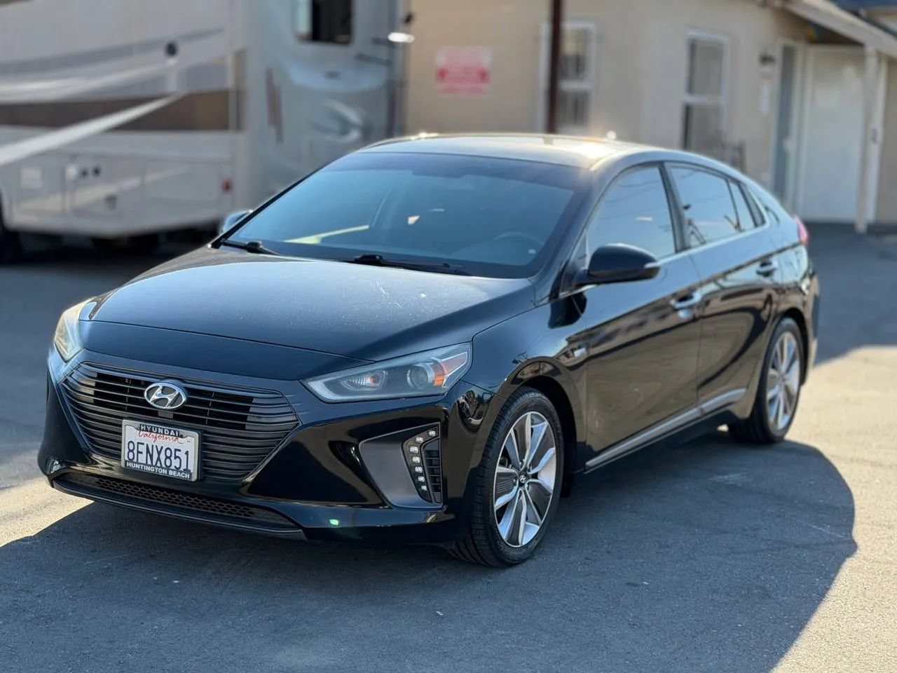 Used 2018 Hyundai Ioniq Limited FWD image 5