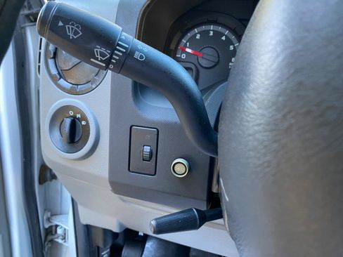 Used 2013 Ford E-250 and Econoline 250 w/ PWR Group image 33