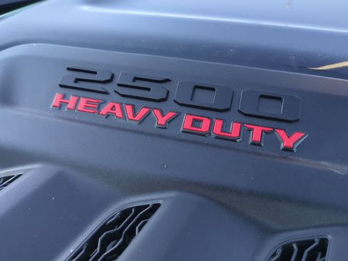 New 2026 RAM 2500 Laramie AWD/4WD image 13