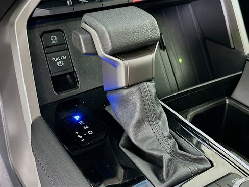 Used 2024 Toyota Sequoia Limited image 21