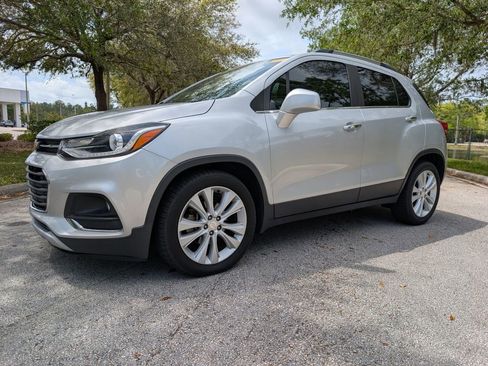 Used 2017 Chevrolet Trax Premier image 3