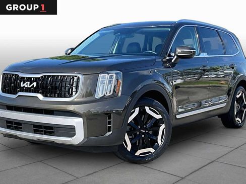 Used 2023 Kia Telluride EX w/ EX Captain's Chair Package FWD image 1