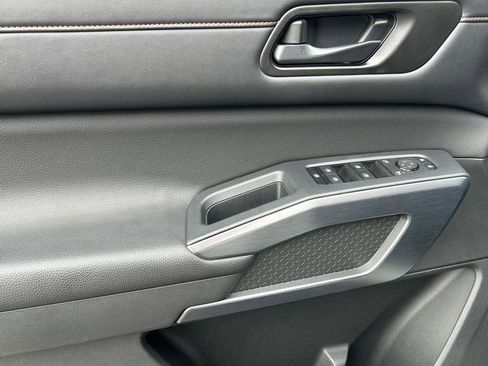 Used 2024 Nissan Pathfinder Rock Creek image 12