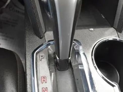 Used 2014 GMC Terrain SLT image 29