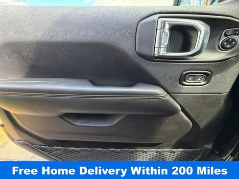 Certified 2025 Jeep Wrangler Unlimited Sahara w/ Safety Group image 29