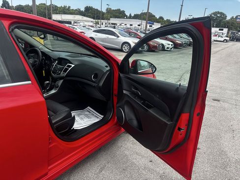 Used 2015 Chevrolet Cruze LT w/ Sun, Sound and Sport Package FWD image 9