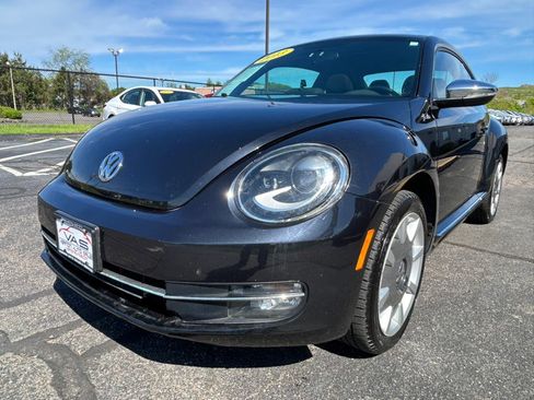 Used 2013 Volkswagen Beetle Turbo FWD image 1