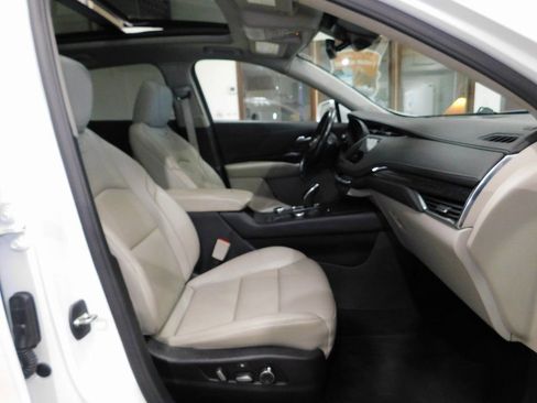 Used 2021 Cadillac XT4 Premium Luxury image 94