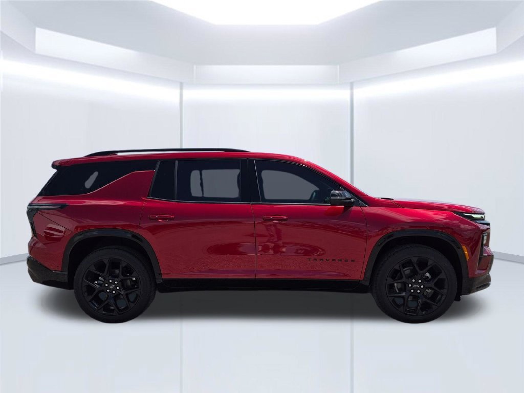 New 2026 Chevrolet Traverse RS w/ LPO, Floor Liner Package FWD image 7