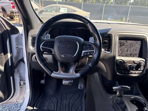 Used 2018 Dodge Durango SRT w/ Technology Group AWD/4WD image 16