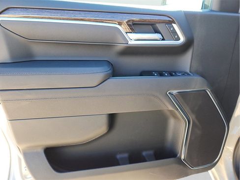 New 2026 GMC Sierra 1500 SLE image 14