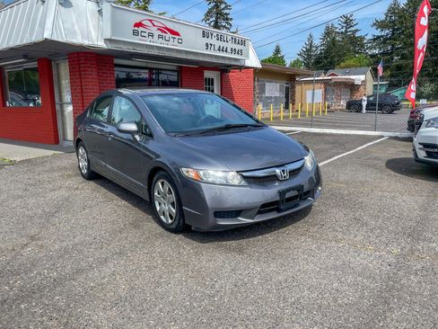 Used 2010 Honda Civic LX image 4