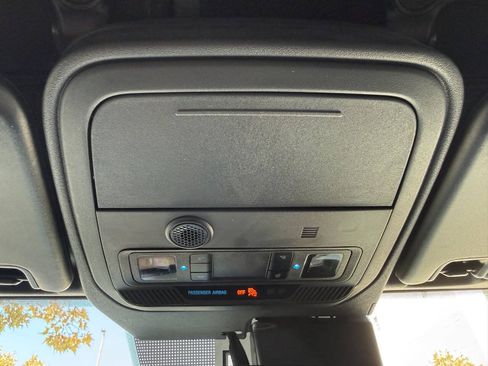 Used 2024 Ford Bronco Outer Banks AWD/4WD image 52