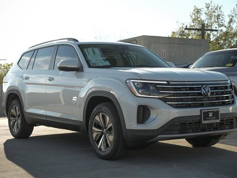 New 2026 Volkswagen Atlas SE image 8
