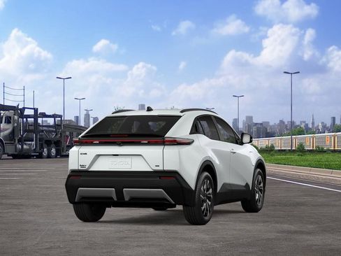 New 2026 Toyota C-HR AWD/4WD image 9