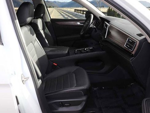 Used 2024 Volkswagen Atlas SEL image 24