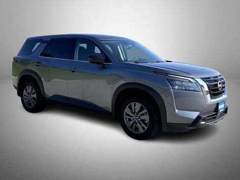 Certified 2024 Nissan Pathfinder S AWD/4WD image 3