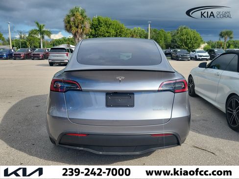 Used 2025 Tesla Model Y Performance AWD/4WD image 5