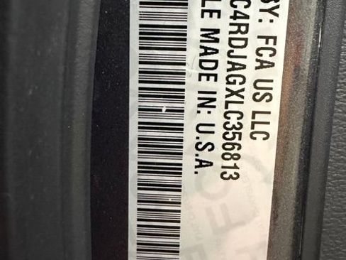 Used 2020 Dodge Durango SXT AWD/4WD image 28