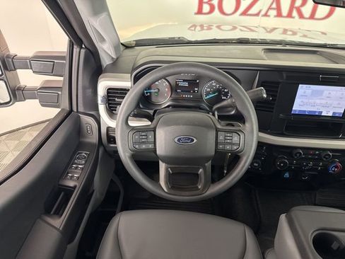 New 2026 Ford F250 XL w/ XL Chrome Package image 10