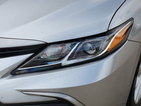 Used 2023 Toyota Camry LE FWD image 9