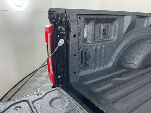 New 2026 Ford F250 Platinum image 9