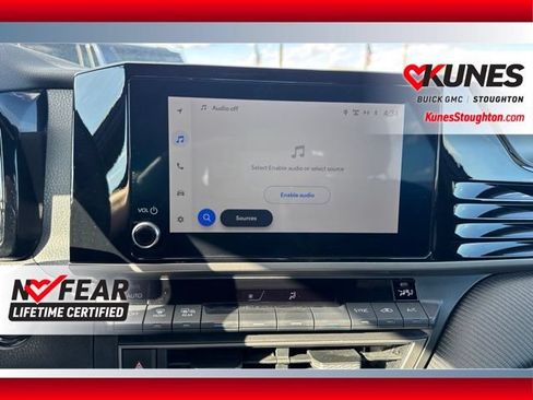 Used 2025 Toyota Camry SE FWD image 22