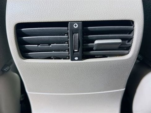 Used 2011 Honda Accord EX image 22