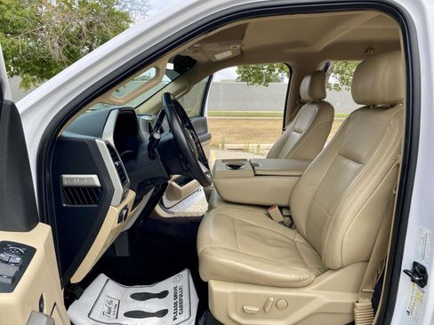 Used 2017 Ford F150 Lariat w/ Equipment Group 501A Mid image 2