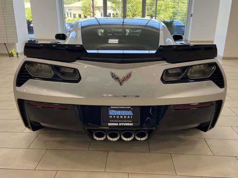 Used 2015 Chevrolet Corvette Z06 w/ 3LZ Preferred Equipment Group image 4